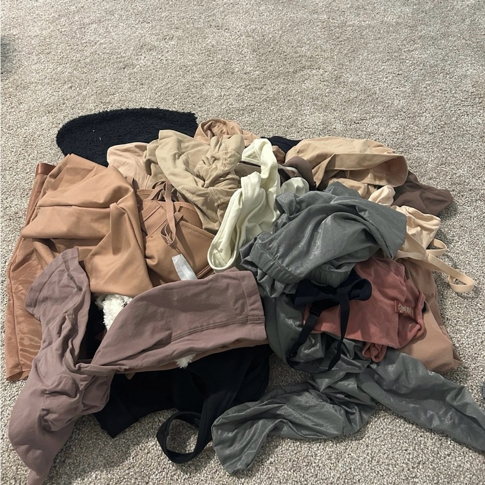 SKIMS BUNDLE